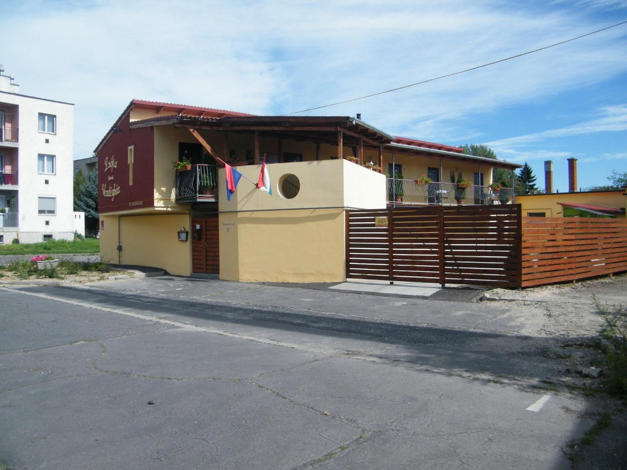 Zsófia Panzió Pápa Hotel Kültér fotó
