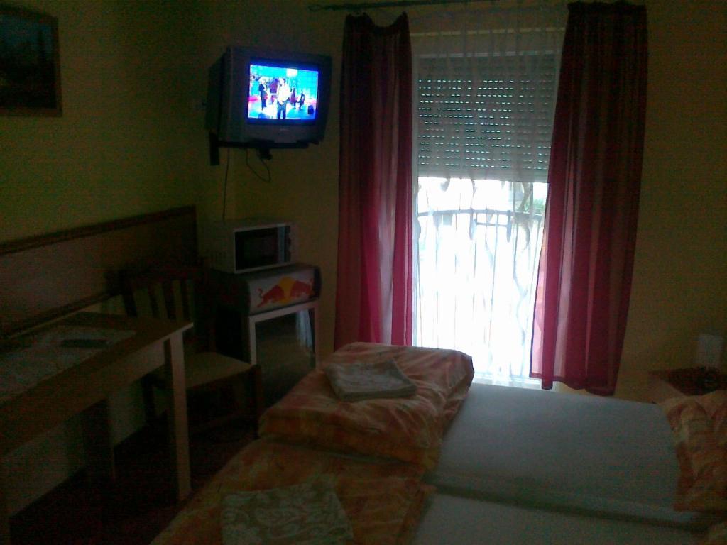 Zsófia Panzió Pápa Hotel Szoba fotó